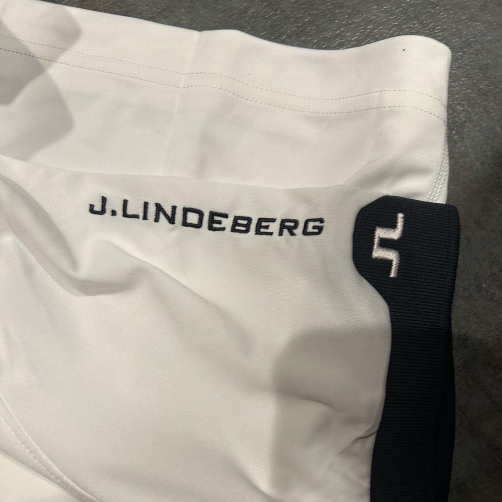 Men’s shirt. Great for golfing, tennis or any other outdoor sport